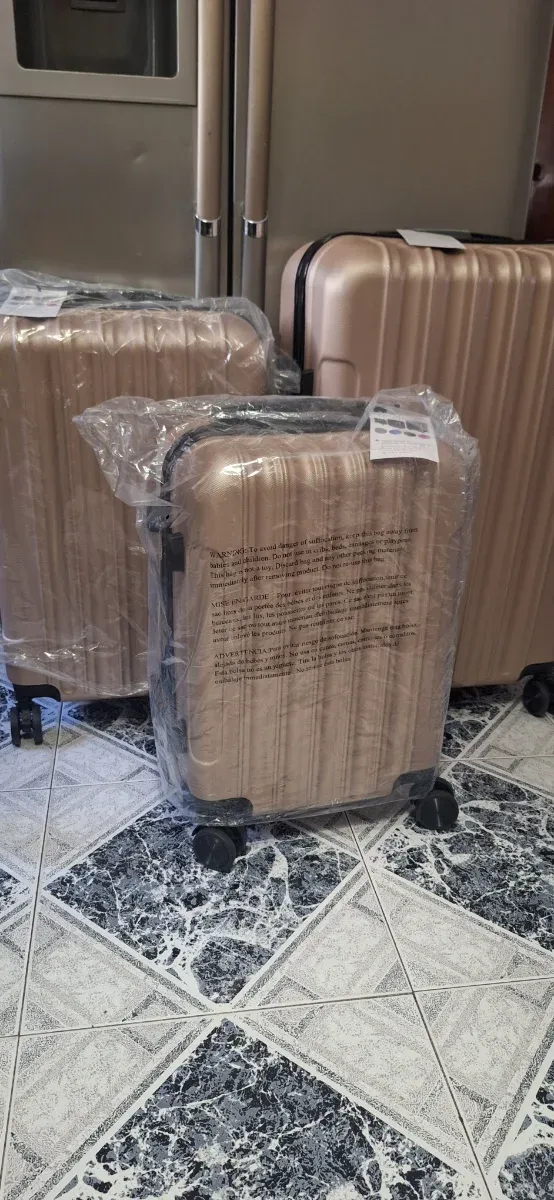 Maletas de viaje 3pzs 28,24 y 20 pulgadas caqui