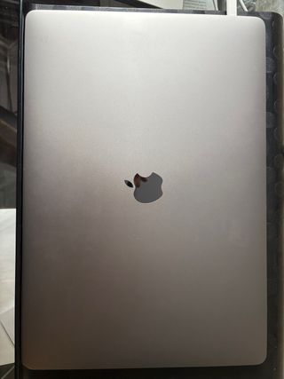 MacBook Pro 16” i9 2019 Gris Espacial