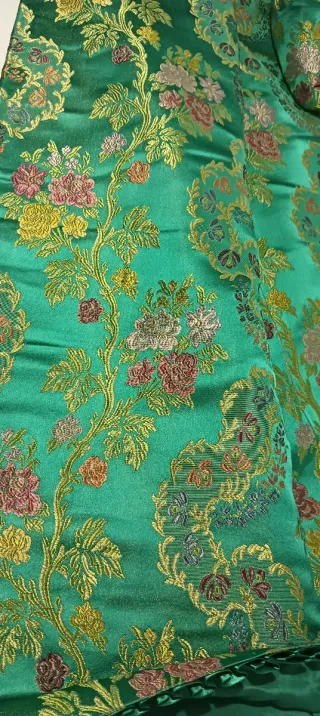Traje de Fallera con Manteletas 