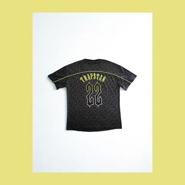 T-shirt nera stampata Trapstar taglia XL