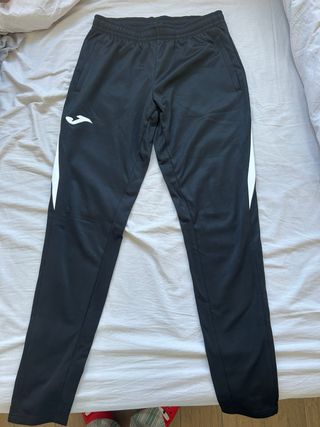 Pantalón chándal Joma negro