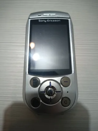 Sony Ericsson S700i Grigio/Argento