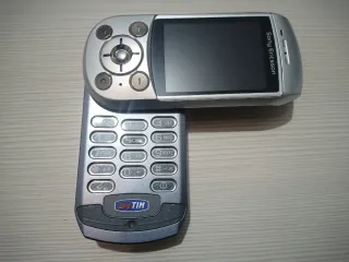 Sony Ericsson S700i Grigio/Argento