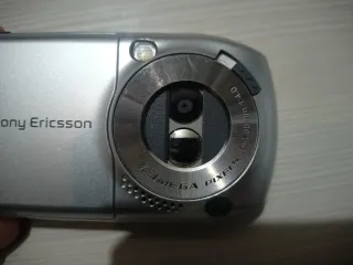 Sony Ericsson S700i Grigio/Argento