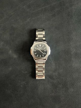 Reloj Negro y Plateado