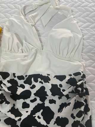 Lote de 2 bañadores talla L nuevos.