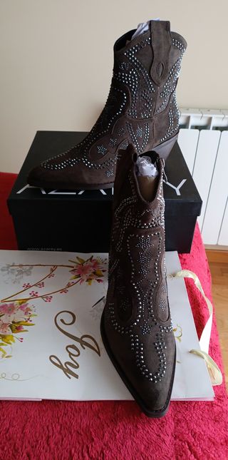 Botines camperos marrones con strass talla 39