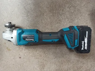 Maletín Makita taladro+radial+percutor+2 baterías