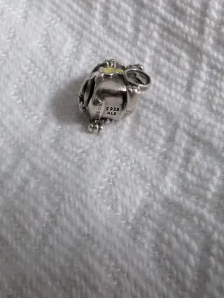 Charm Pandora Conejo con Reloj