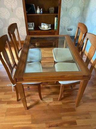 Mesa de comedor madera y cristal