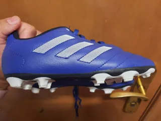Botas de fútbol Adidas azules Talla 33.5