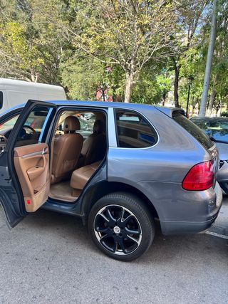 Porsche Cayenne v6 