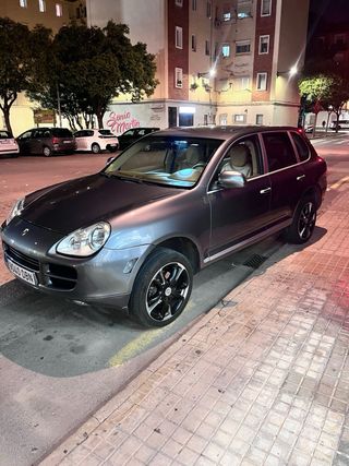 Porsche Cayenne v6 