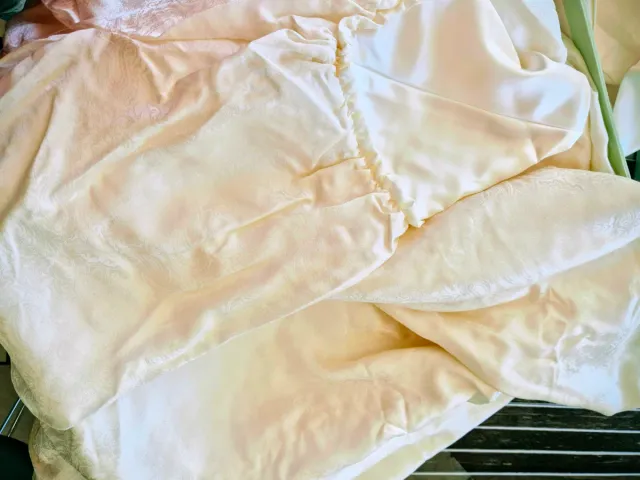 Parure letto in pura seta da corredo