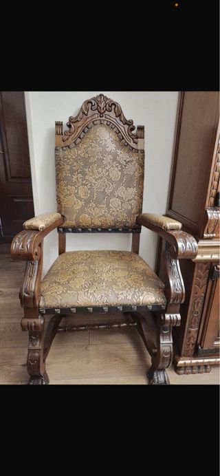 Mesa y 4 Sillas Madera Maciza y 2 sillones