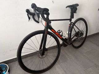 Bicicleta de carretera KTM