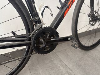 Bicicleta de carretera KTM