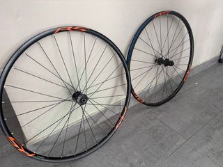 Bicicleta de carretera KTM