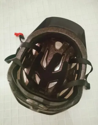 Casco para patiente electrico