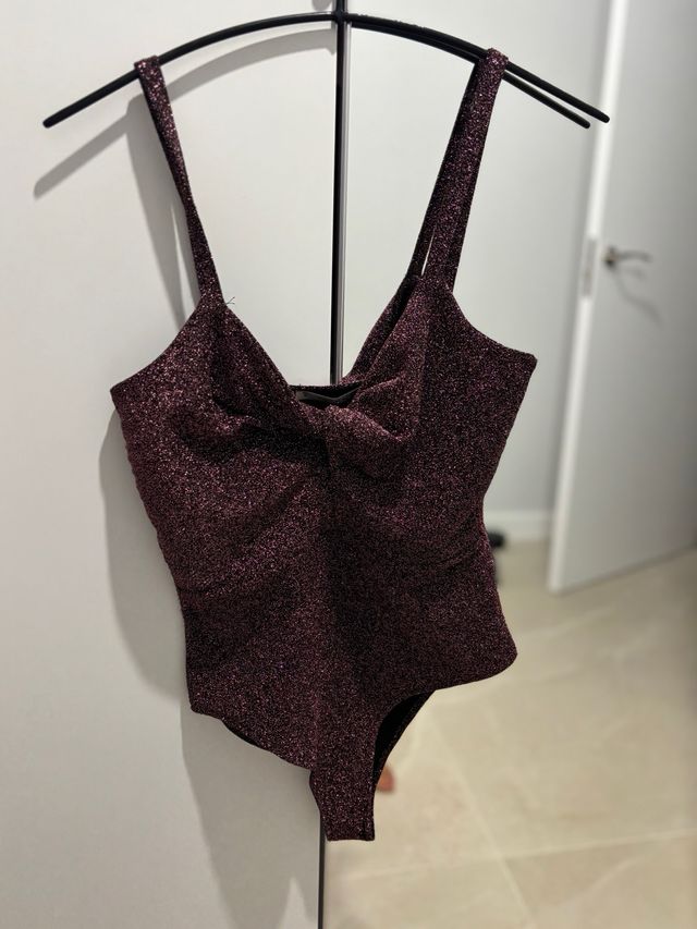 Body brillante Pull and Bear granate