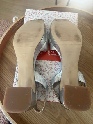 Sandalias Dorking D9253 plata, talla 40, nuevas