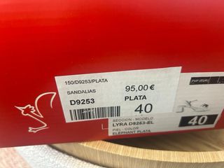 Sandalias Dorking D9253 plata, talla 40, nuevas