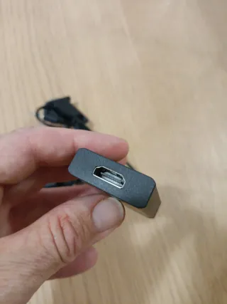 Adaptador VGA a HDMI con USB