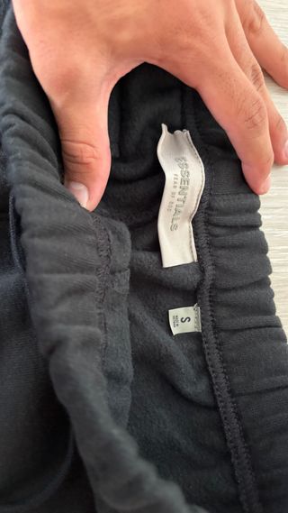 Pantalones Essentials Fear of God Negros