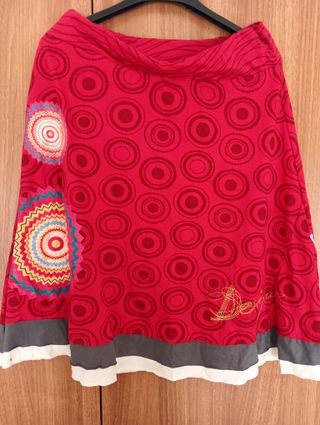 Falda Desigual Talla M/38/10 Estampado Círculos
