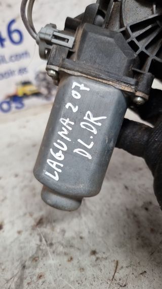 MOTOR ELEVALUNAS DEL DERECHO RENAULT LAGUNA 2 2007