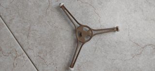 Base giratoria para microondas