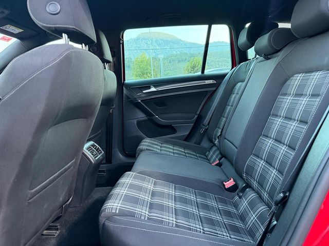 Volkswagen Golf 2.0 TDI GTD BMT