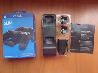 PS4 1TB Jet Black CUH-1612B y 2 mandos