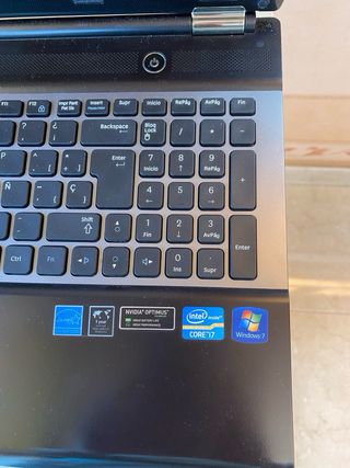 Portátil Samsung Negro con Cargador