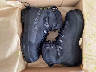 Botas de montaña Boreal negras