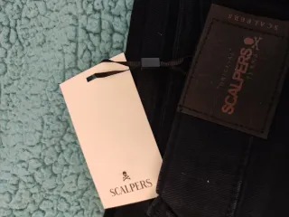 Pantalón Scalpers azul marino ancho

