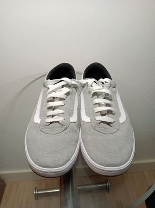 Zapatillas Vans ante gris claro talla 39
