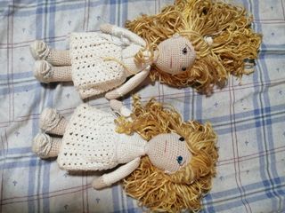 2 Muñecas Crochet 32cm + Silleta Juguete