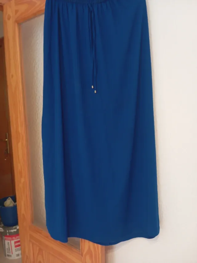 Falda larga azul