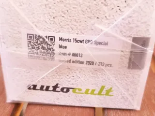 Coche a escala Autocult Morris 15cwt