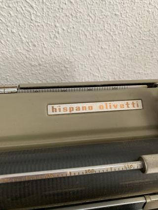 Máquina de escribir Hispano Olivetti Lexicon 80