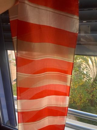 Pañuelo seda rayas rojo y beige