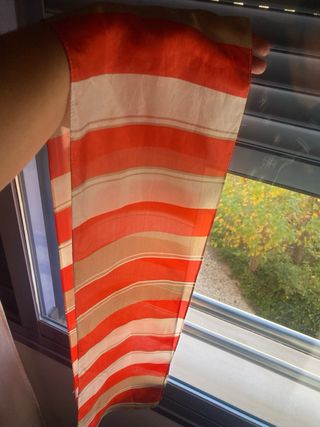 Pañuelo seda rayas rojo y beige