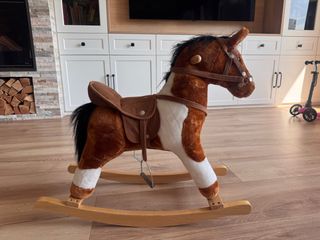 Caballo balancín infantil