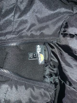 Cazadora Ellesse Talla S Negra