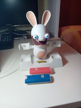 Cargador Mandos Wii con Batería Rabbids