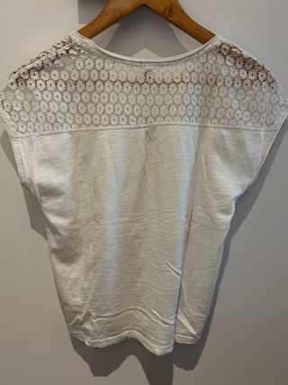 Camiseta blanca encaje manga corta
