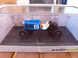 Coche a escala Autocult Ford A