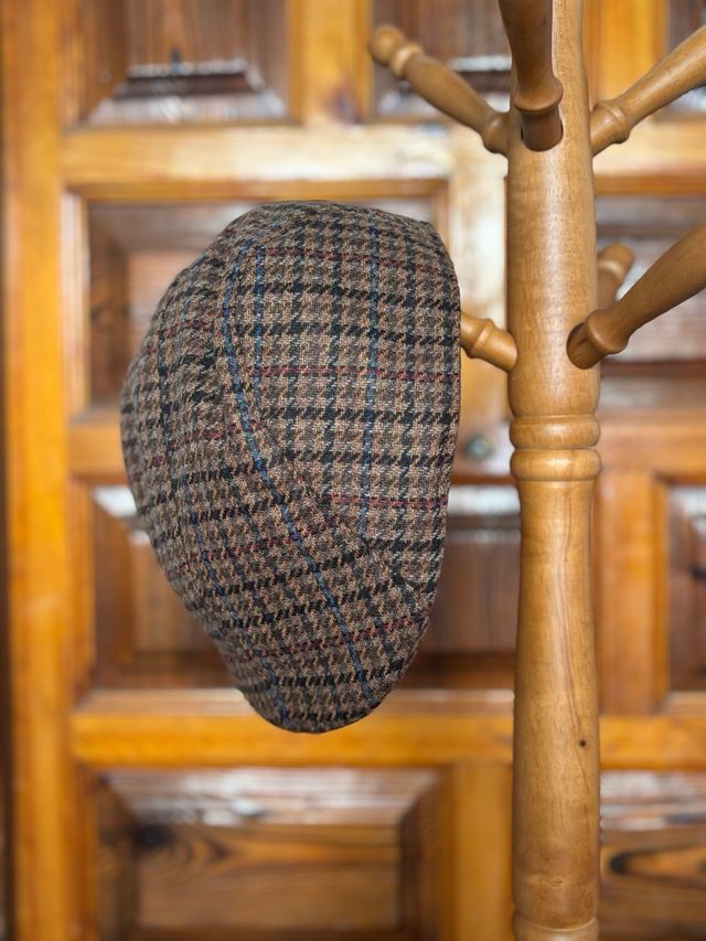 Gorra de lana a cuadros talla 60