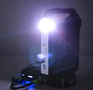 Generador solar portátil nuevo sin usar 
